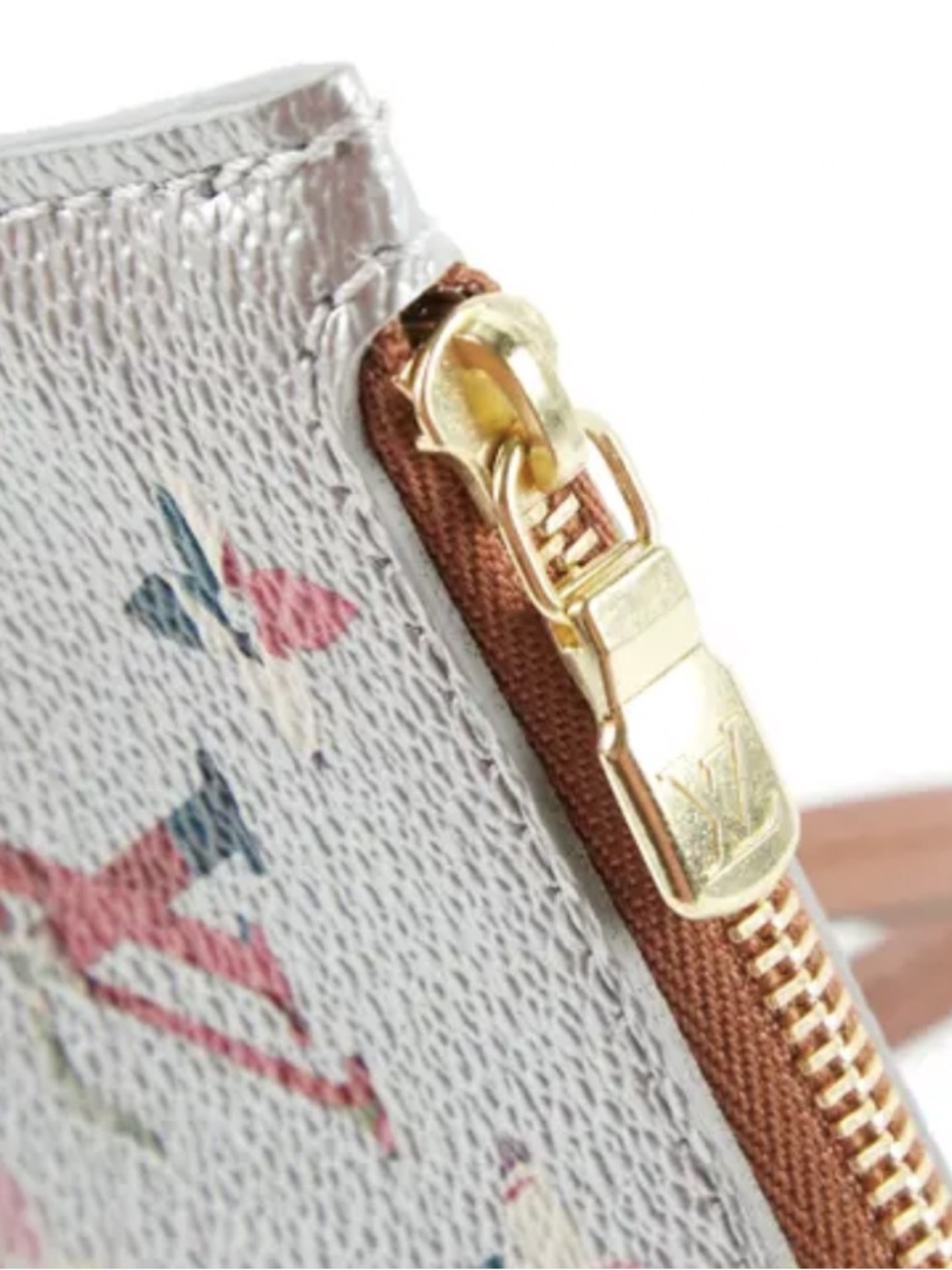 Louis Vuitton Neverfull Garden Pouchette in Metallic Silver - Picture 3 of 14